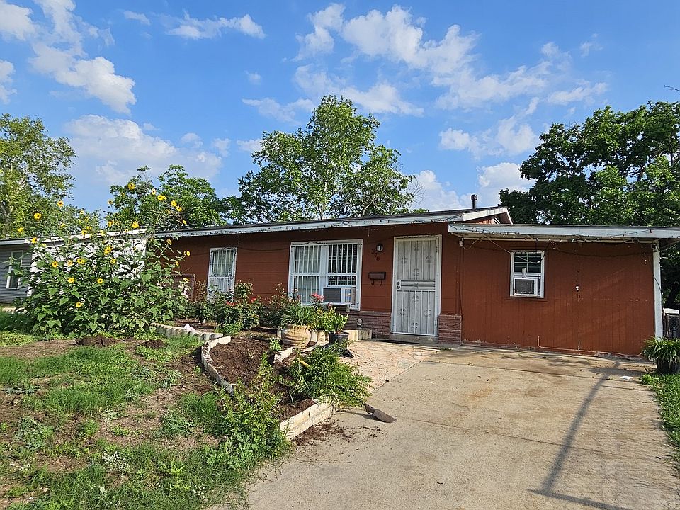 1st image of 370 KENMAR DR
