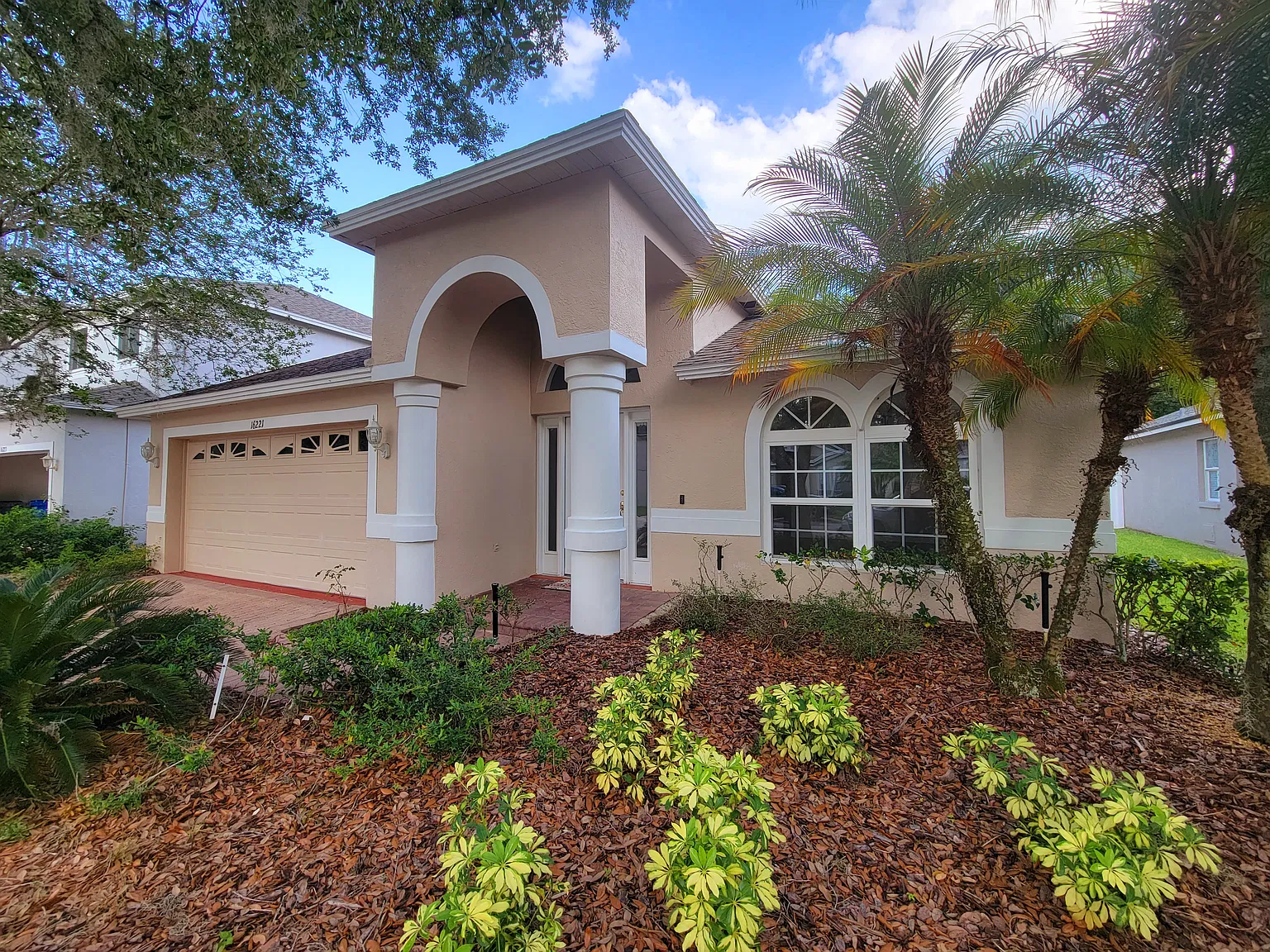 3/2 Beautiful Tampa Palms Home! — Photo 2