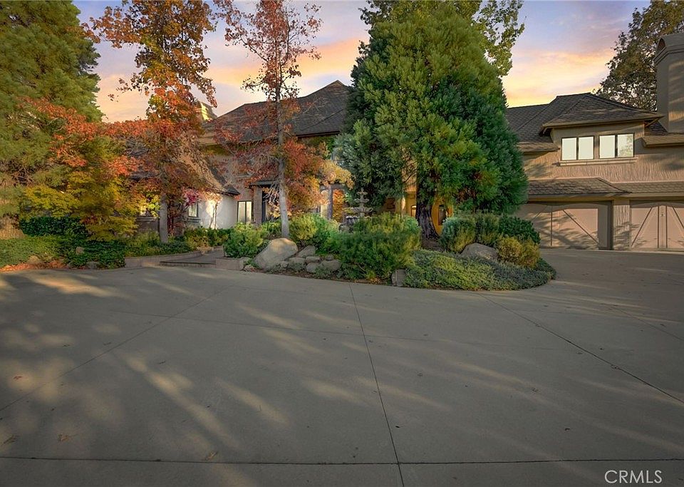 1st image of 28315 Somerset Dr