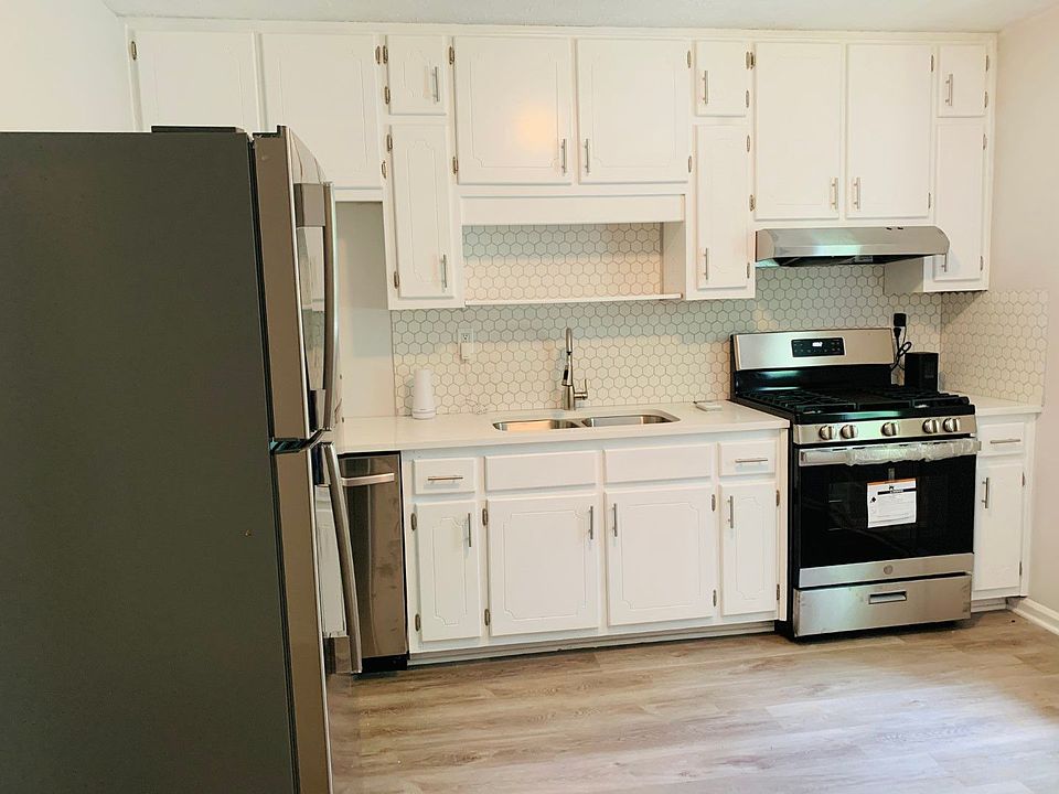 1st image of 295 Rodgers St #293