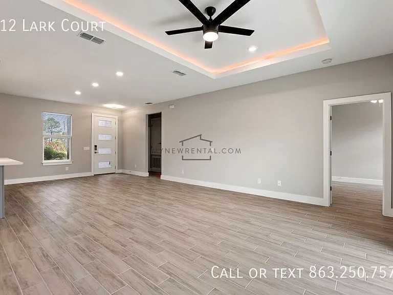 412 Lark Ct — Photo 8