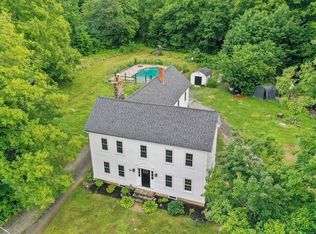 235 Manchaug Rd, Sutton, MA 01590