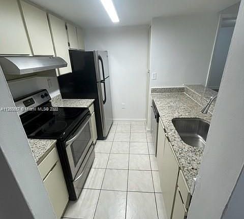 3rd image of 6995 NW 186th St APT E107
