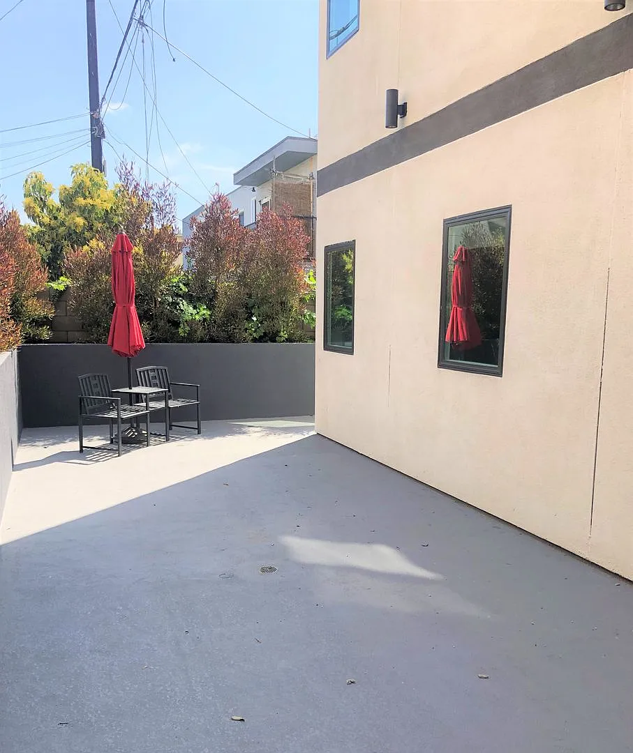 Jasmine Luxury Apartments (3672 Jasmine) — Photo 3
