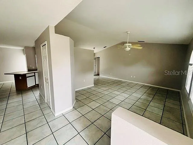 2830 Ascot Ln — Photo 3