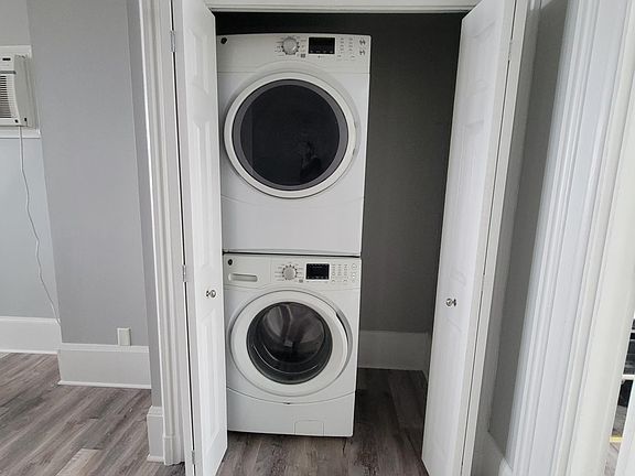 Washer and Dryer in Unit