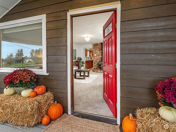 3rd image of 7108 65th Avenue SE