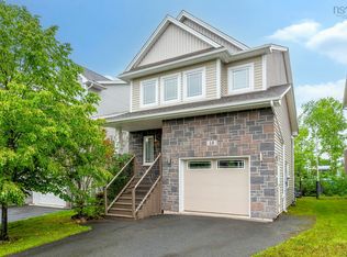 18 Larkview Ter, Halifax, NS B4B0P2