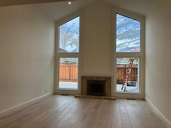 5th image of 547 Becket Dr