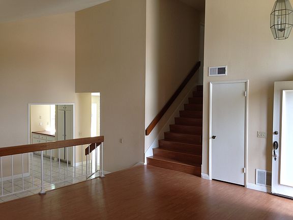 3rd image of 1507 Shale Hollow Ln