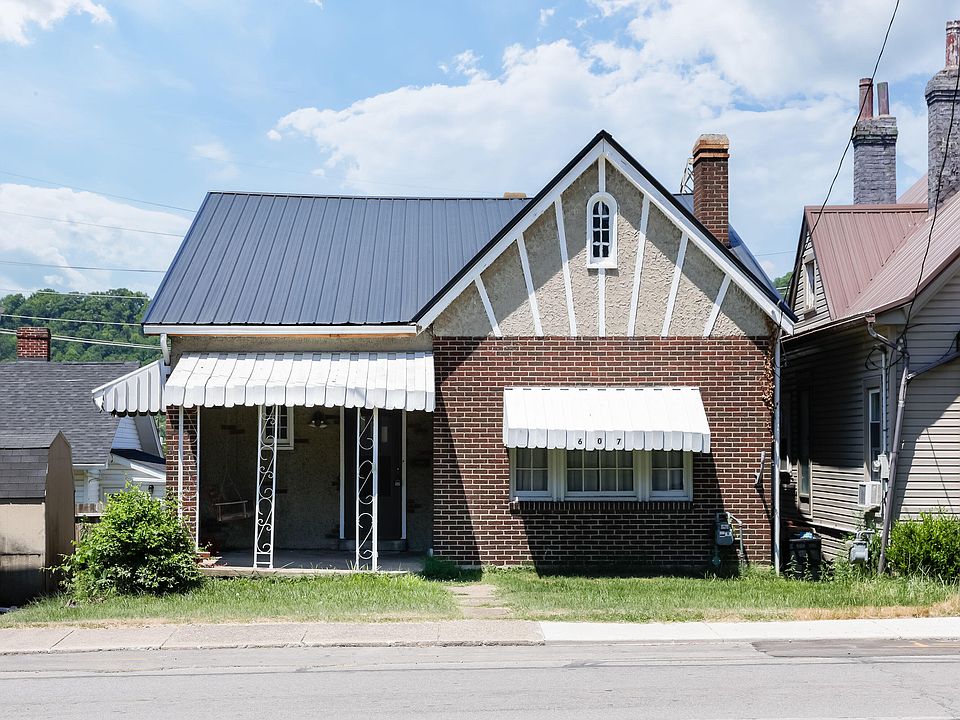 1st image of 607 Forest Ave