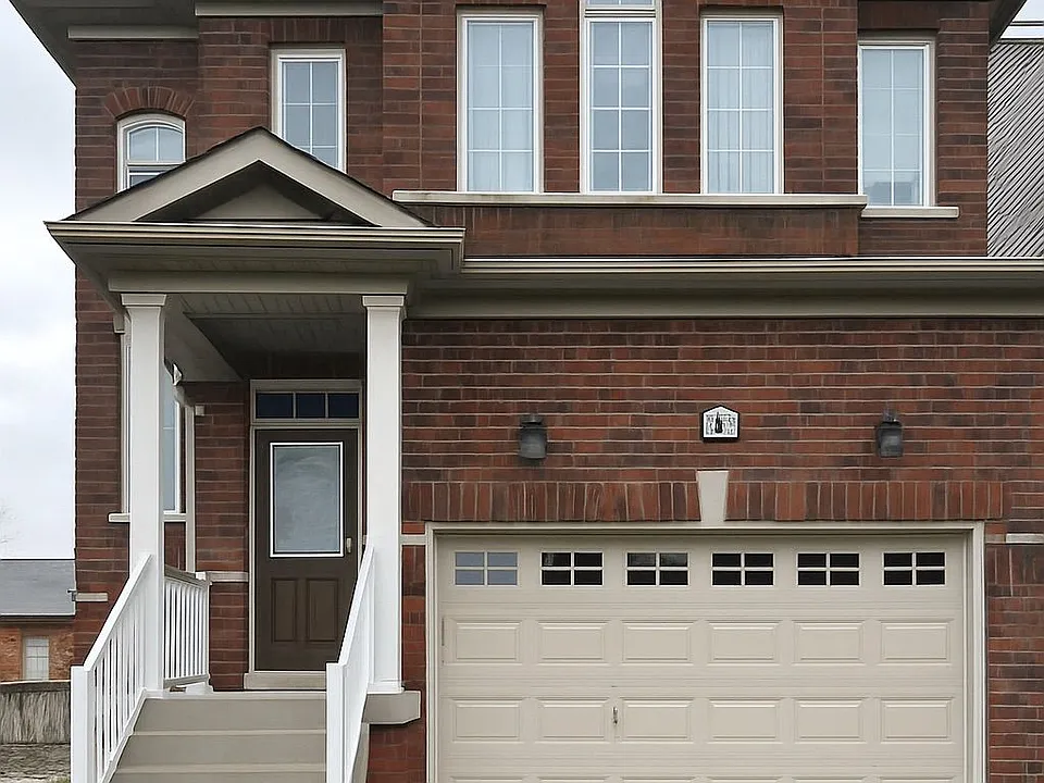 114B Wood Cres