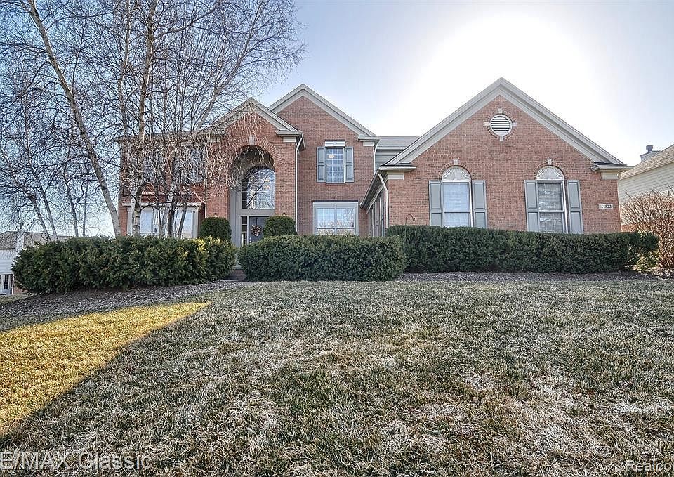 1st image of 44522 White Pine Cir W