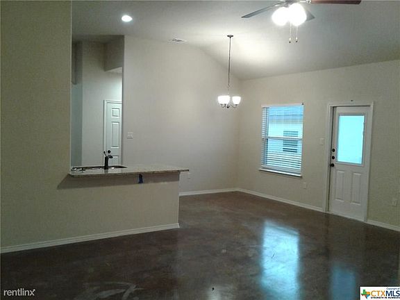 3rd image of 336 Emma Dr