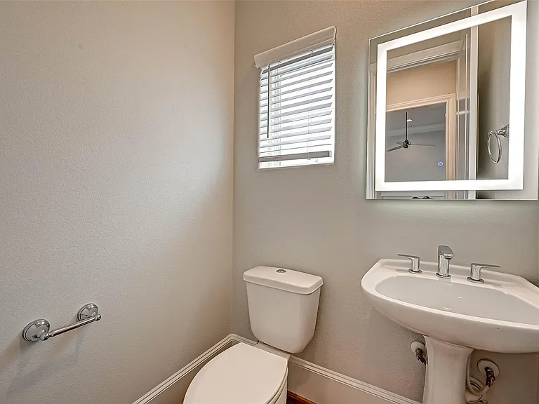 2234 Lou Ellen Ln #A — Photo 32