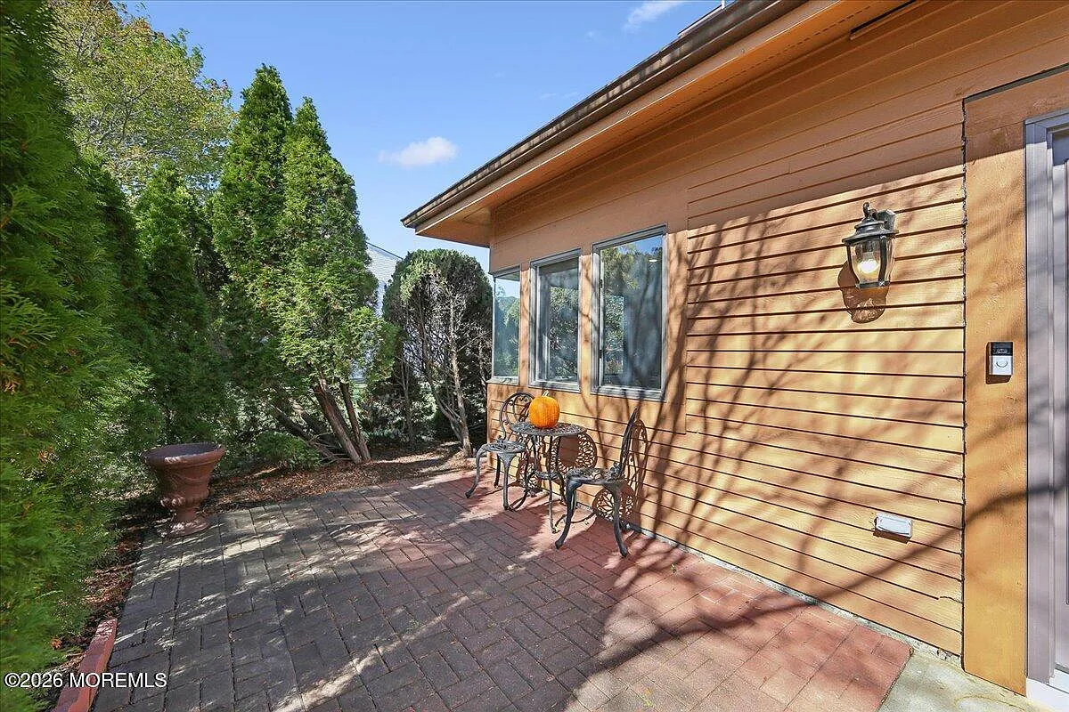 2 bed, 1082 sqft, $2,850 — Photo 4
