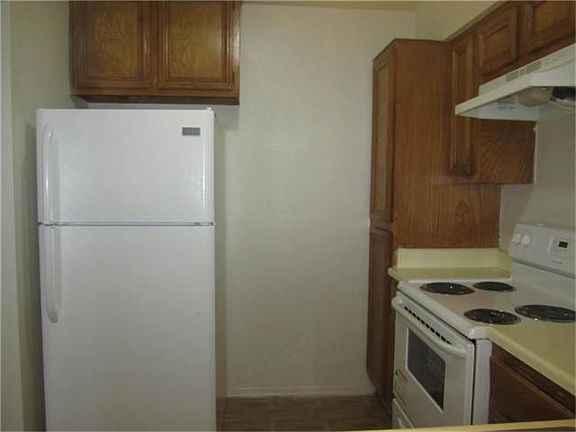 2nd image of 7118 Oakwood Glen Blvd APT 503