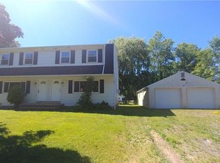 25 Rose Cir, Hamlin, NY 14464