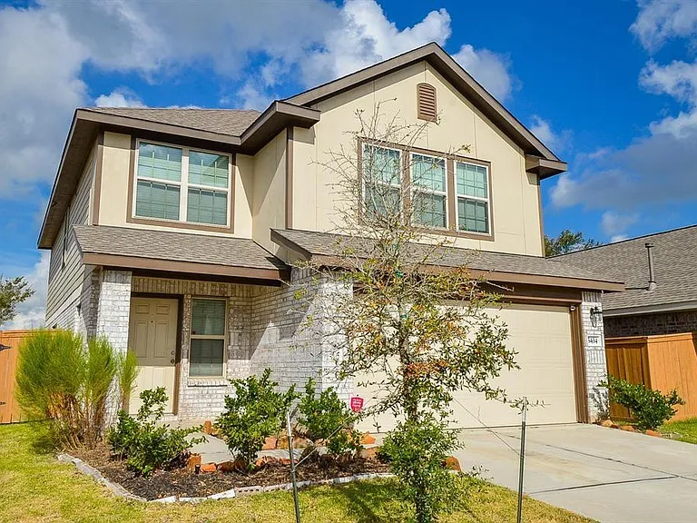 5434 Logan Dale Dr — Photo 2