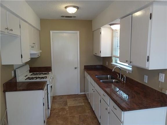 4th image of 9405 N Creek Dr