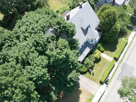 3rd image of 221 Atlantic St #1R