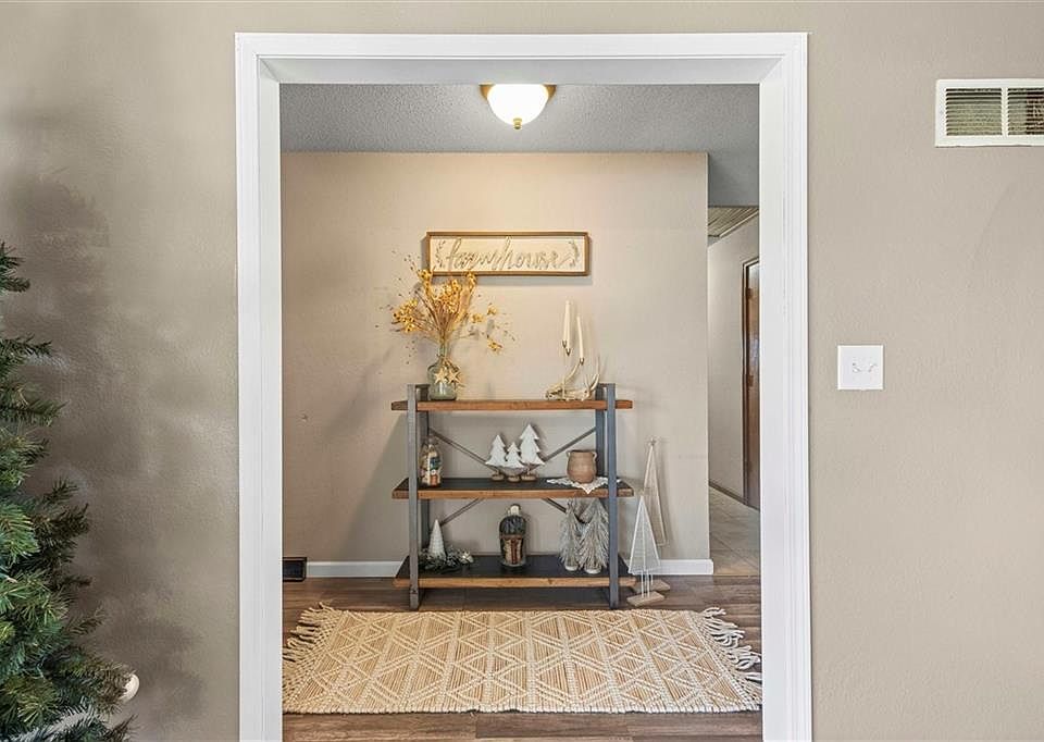 29002 E State Route B, Archie, MO 64725 | Zillow