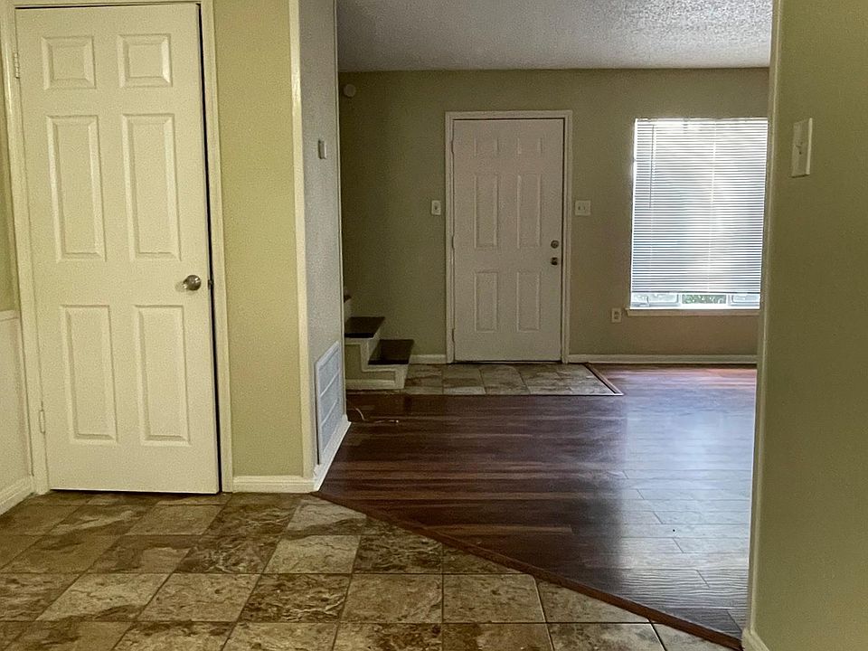 526 E Orange St 4, Angleton, TX 77515 Zillow