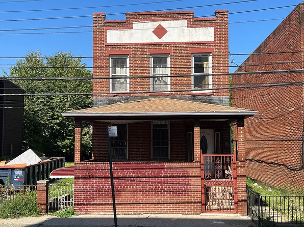 58-35 Waldron St, Corona, NY 11368