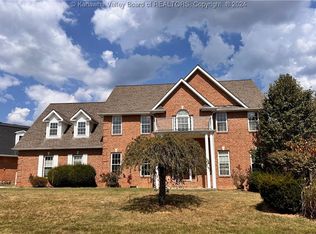 1001 Wethersfield Xing, Hurricane, WV 25526