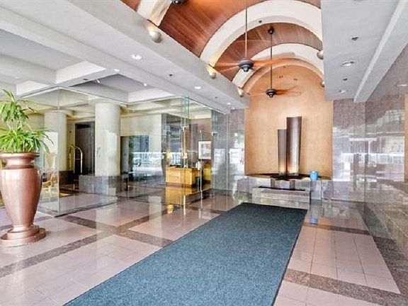 5th image of 200 Harbor Dr Unit 503