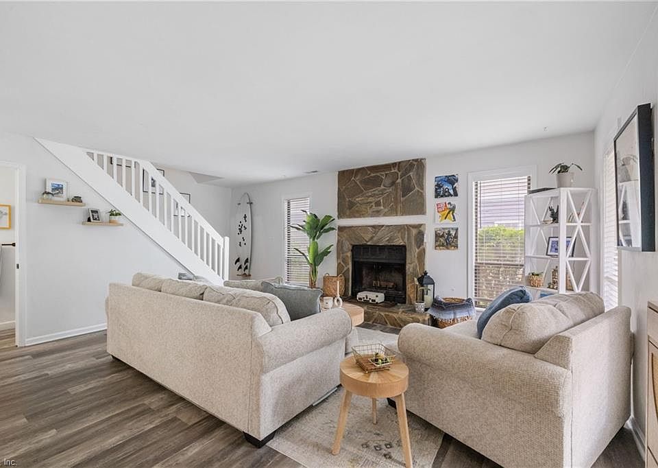 1st image of 4610 Lake Dr #A
