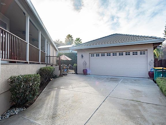 4th image of 3158 Chasen Dr