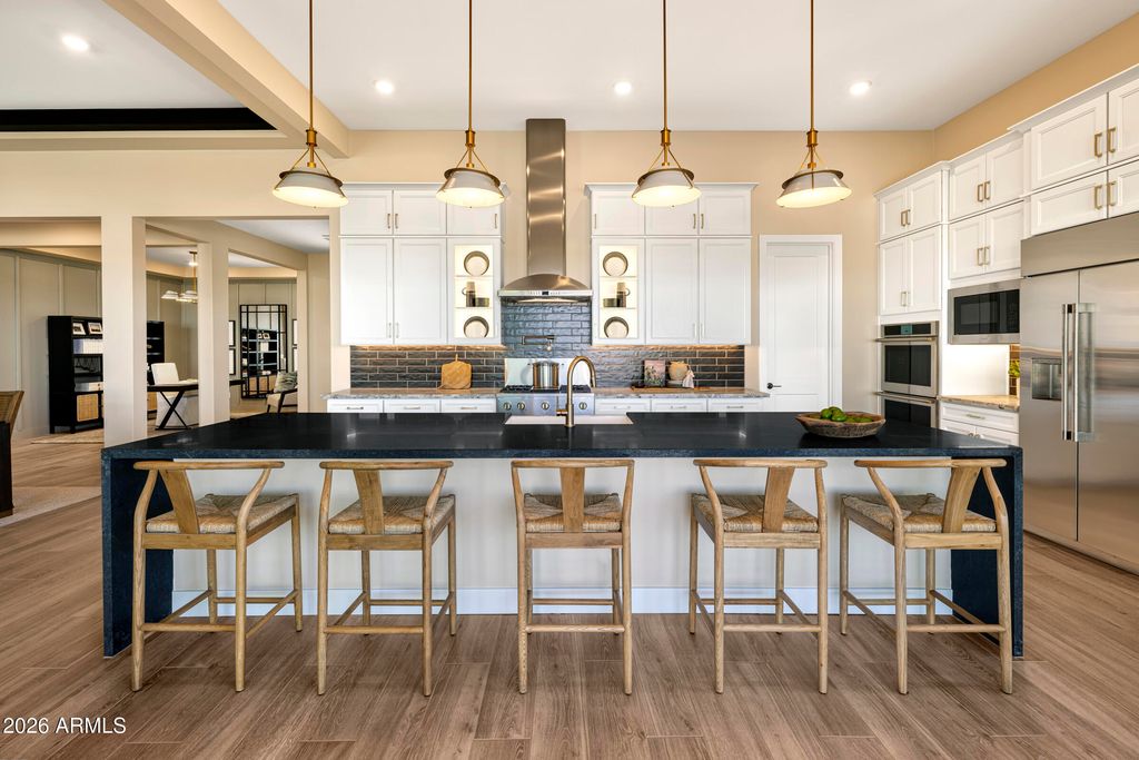 712 W TREASURE Trail, Apache Junction, AZ - View 2