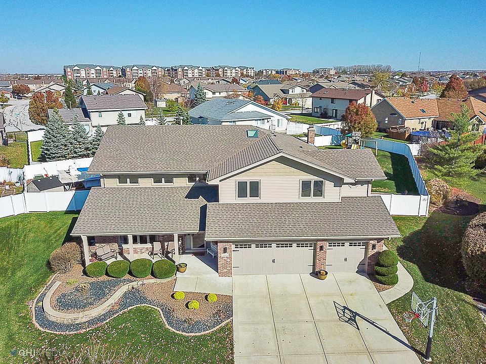1st image of 19434 Southfield Ct
