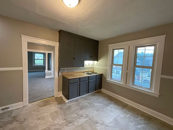 2nd image of 3210 Louisiana Ave #41306A75F
