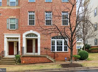 15065 Leicestershire St, Woodbridge, VA 22191