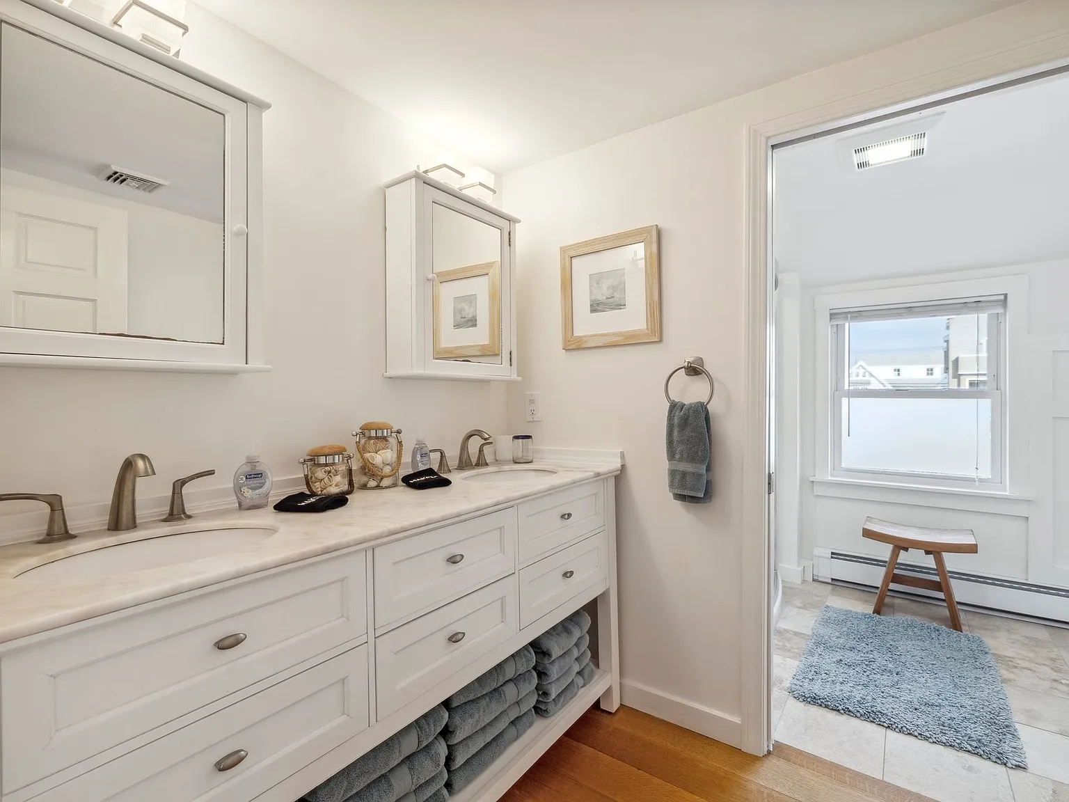 5 bed, 1686 sqft, $5,450 — Photo 3