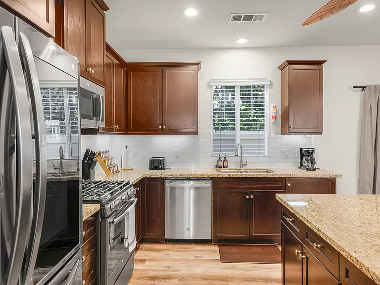 679 Nile River Dr — Photo 6
