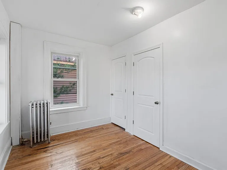 107 Kensington Ave — Photo 9
