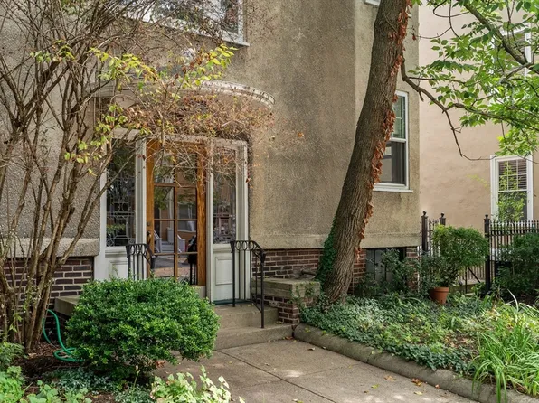 8 Avon St APT 1, Cambridge, MA 02138