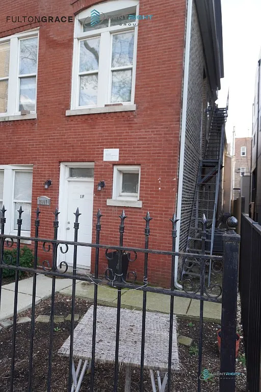 2 bed, 1.0 bath, 1000 sqft, $2,600 — Photo 4