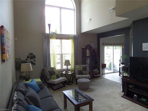 5th image of 1495 Durham Dr