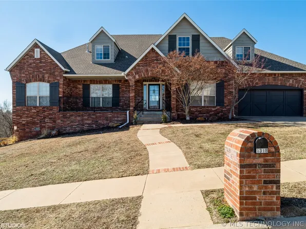 1318 N Old North Pl, Sand Springs, OK 74063
