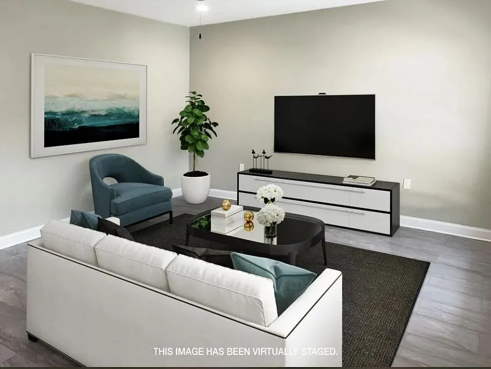 2 bed, 1200 sqft, $1,395 — Photo 2