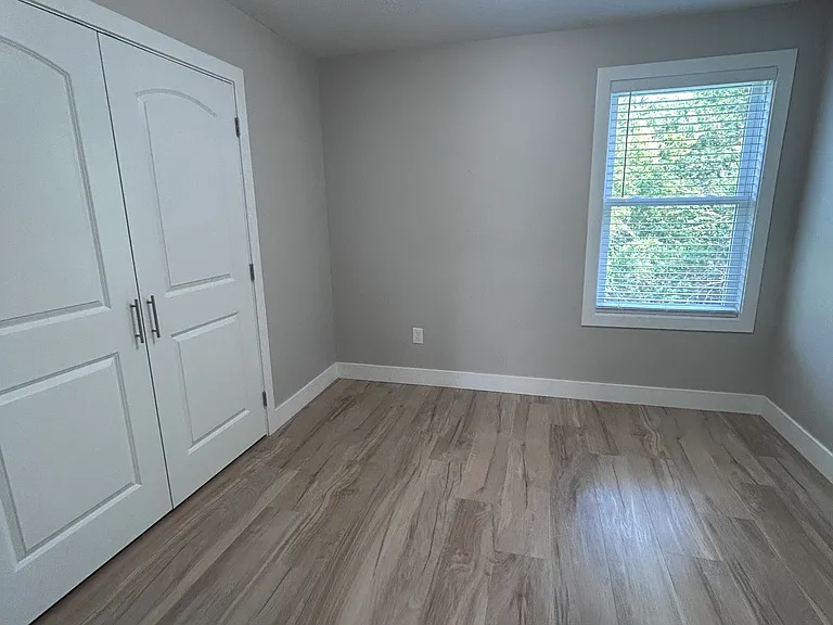 806 SE Hackberry Dr — Photo 8