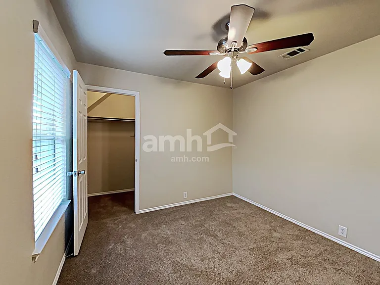 3002 Marigold Dr — Photo 16