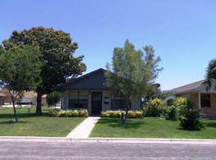 621 Glennwood Dr, Uvalde, TX 78801