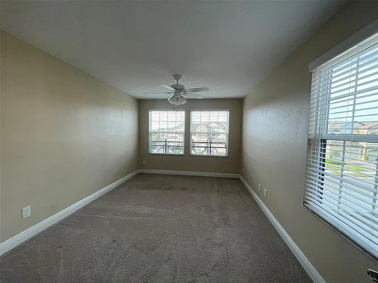 30281 Southwell Ln — Photo 13