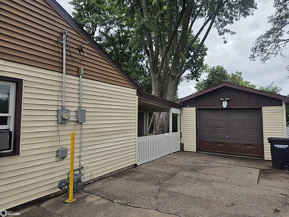 5th image of 304 N Jay St