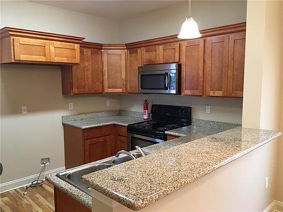 3rd image of 205 Bella Sera Ln